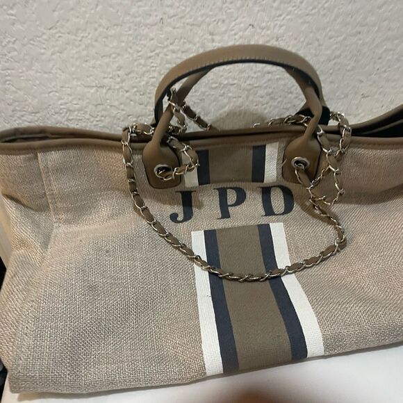 Lily & Bean Bag w/ JPD initials large tote bag zip - Picture 3 of 13
